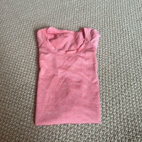 lululemon run swiftly tech short sleeve shirt - Picture 3 of 3